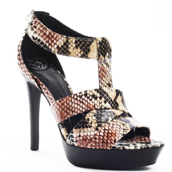 🐙 3/$50 BCBGeneration Aster Cream Snake Platform Heels - Picture 1 of 6